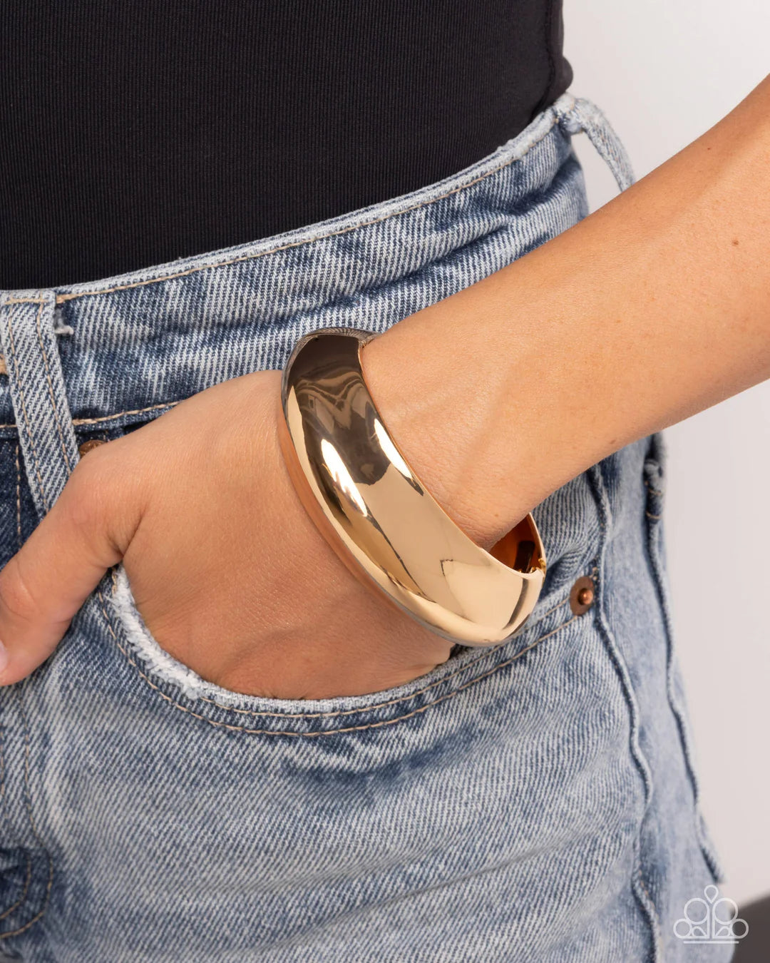 Rainy Refulgence - Gold High Sheen Hinge Bracelet - Paparazzi
